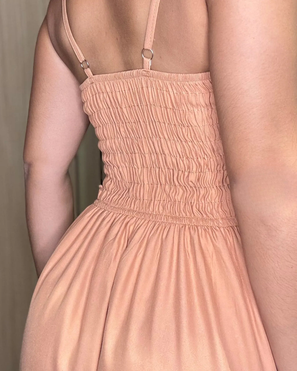 Vestido Meire Caramelo