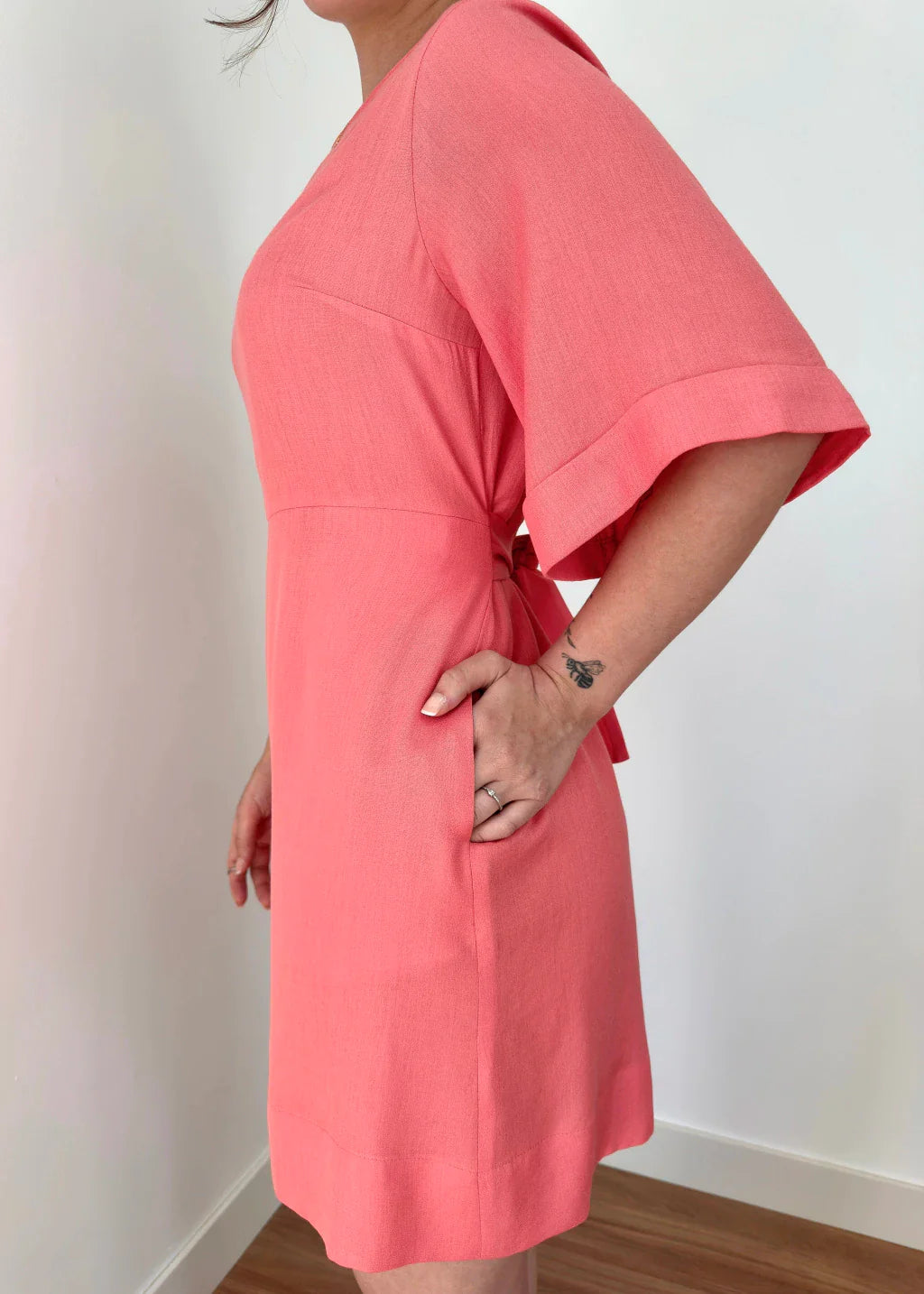 Vestido Trivê com mangas rosa blush
