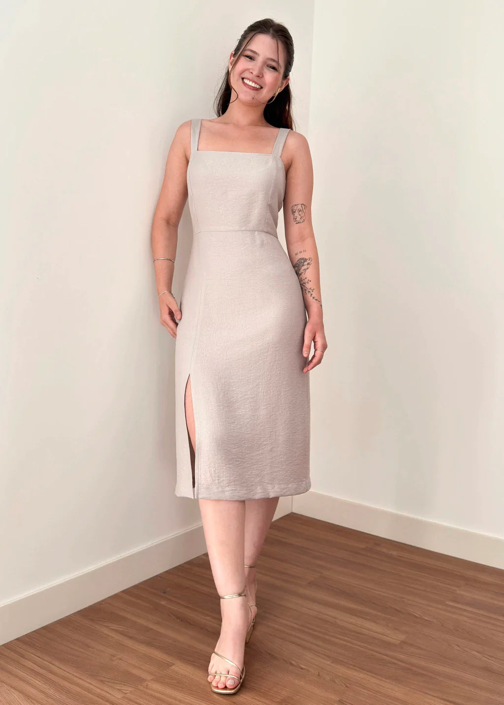 Vestido Midi Cloe Cinza Claro