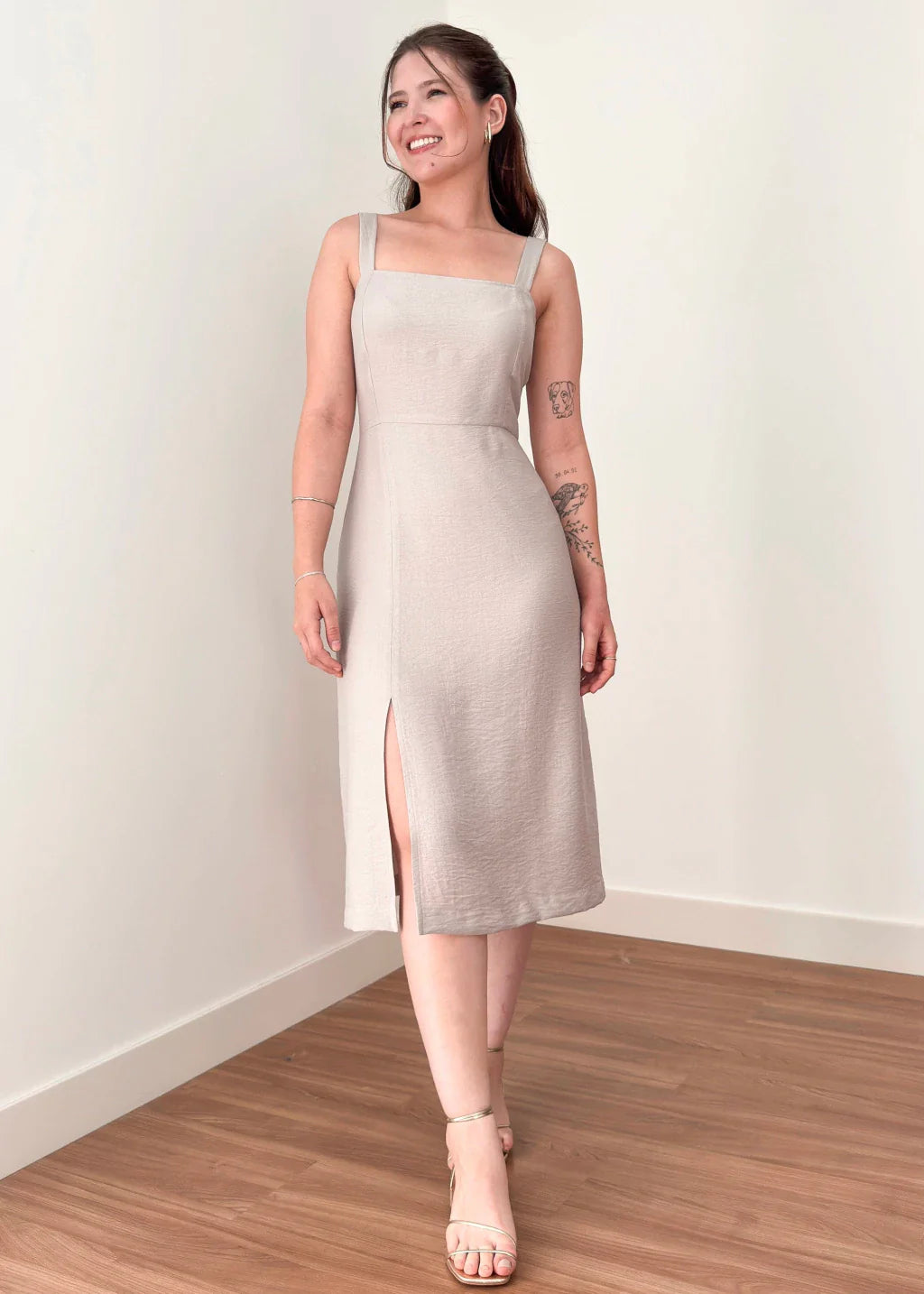 Vestido Midi Cloe Cinza Claro