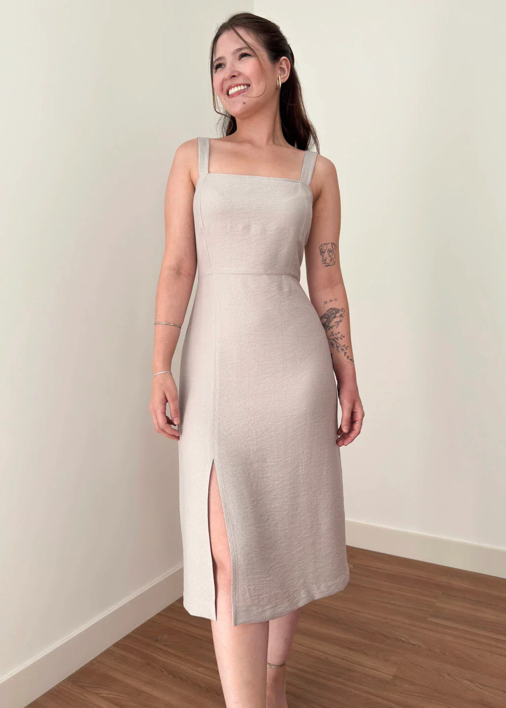 Vestido Midi Cloe Cinza Claro